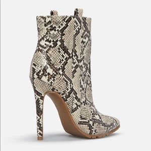 Natural Snake Booties